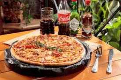 Picture of LARGE PIZZA WITH FREE 1.5 LTR COKE